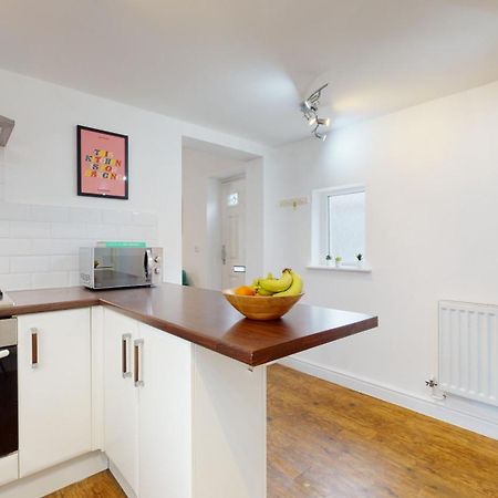 Cosy Cardiff Apartment And Patio Экстерьер фото