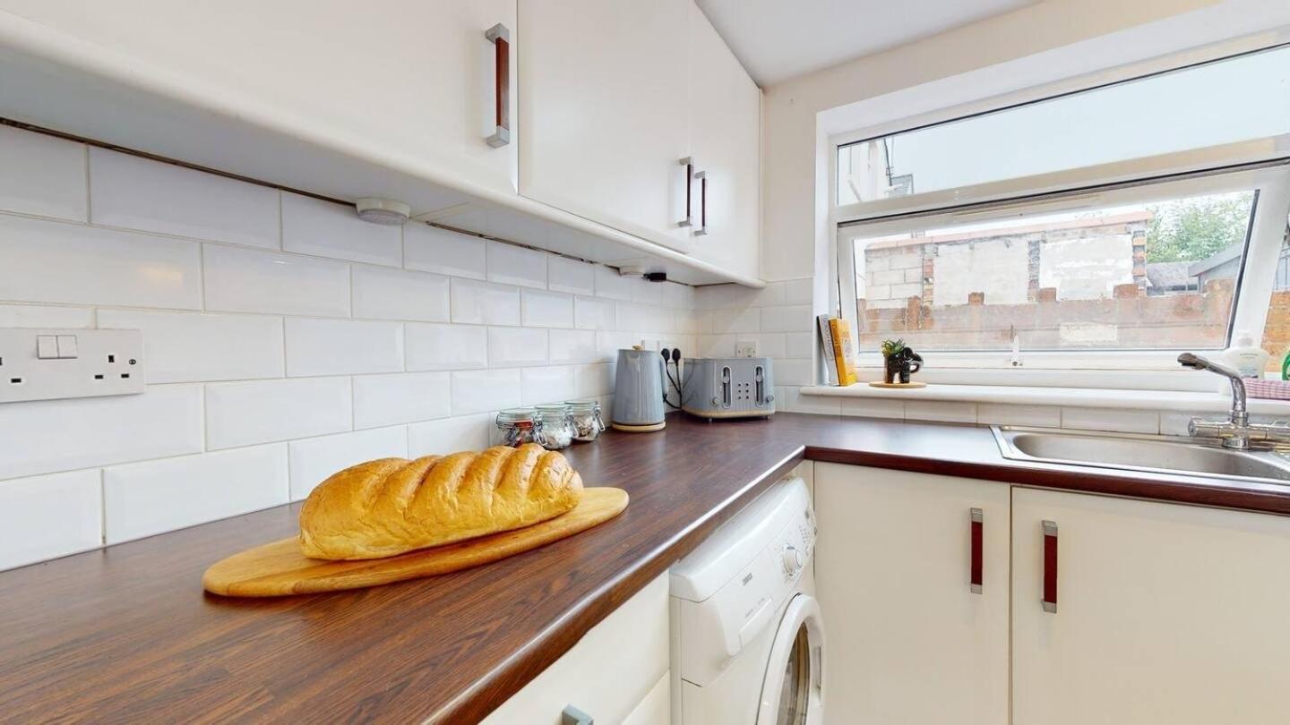 Cosy Cardiff Apartment And Patio Экстерьер фото