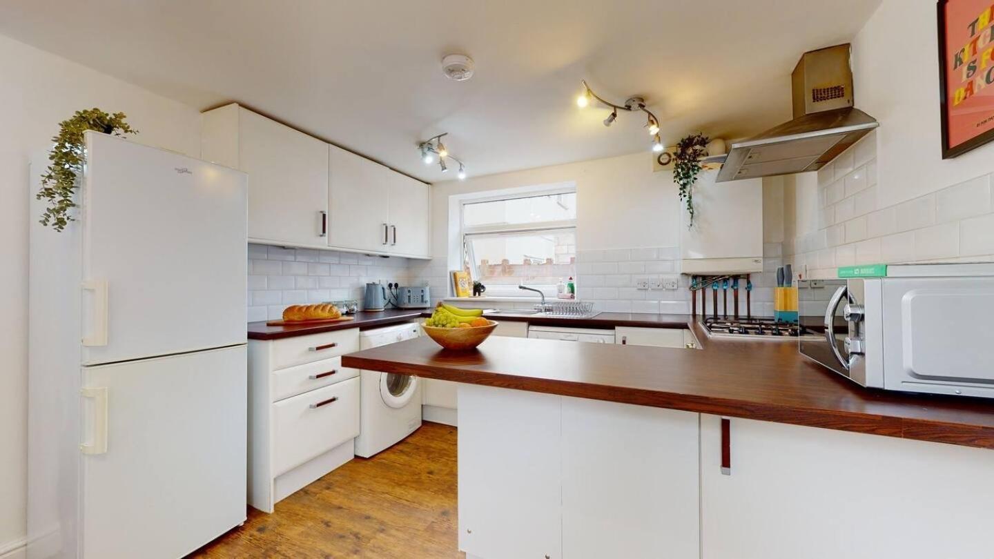 Cosy Cardiff Apartment And Patio Экстерьер фото